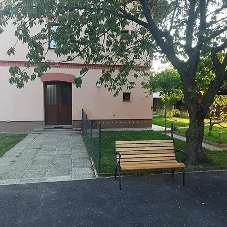 N Bella * Maribor